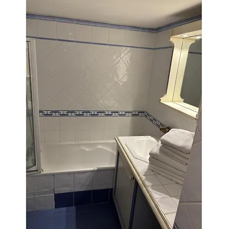 Apartamento Provencal Haven For Six *